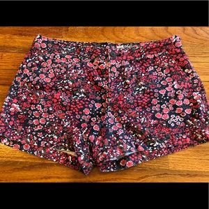 Gap flowered shorts. Size 6